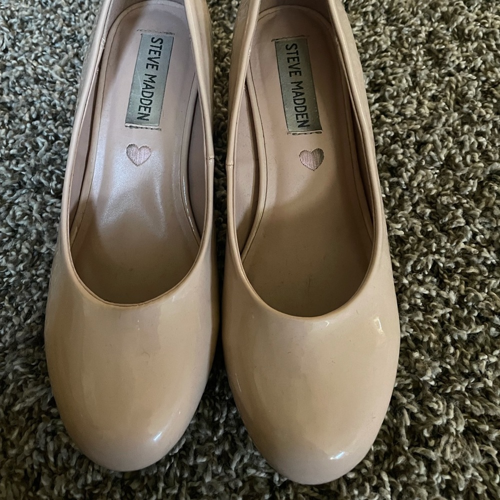 Steve Madden Size 3 Children’s Beige Heels EUC
